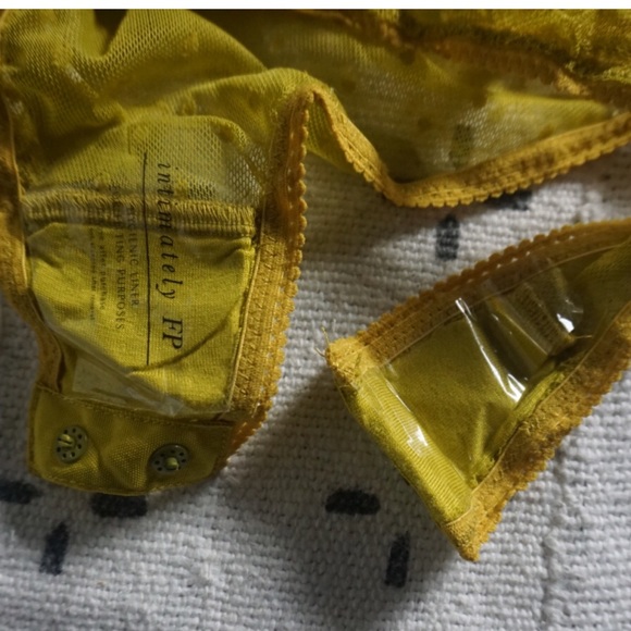 Free People One On One Yellow Floral Bodysuit L - Picture 11 of 11